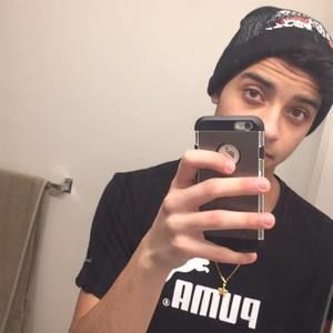 Meet your Posher, Carlos